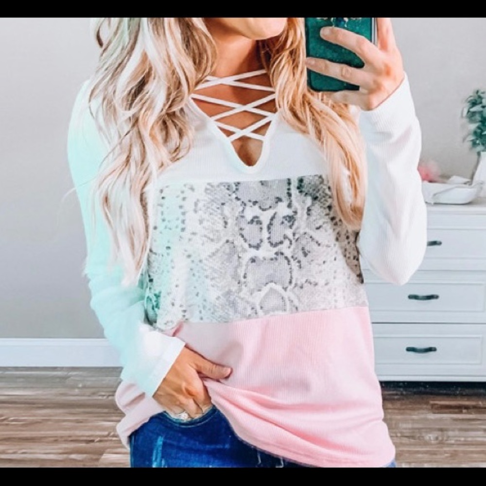 pink & white sweater w/ snakeskin detail